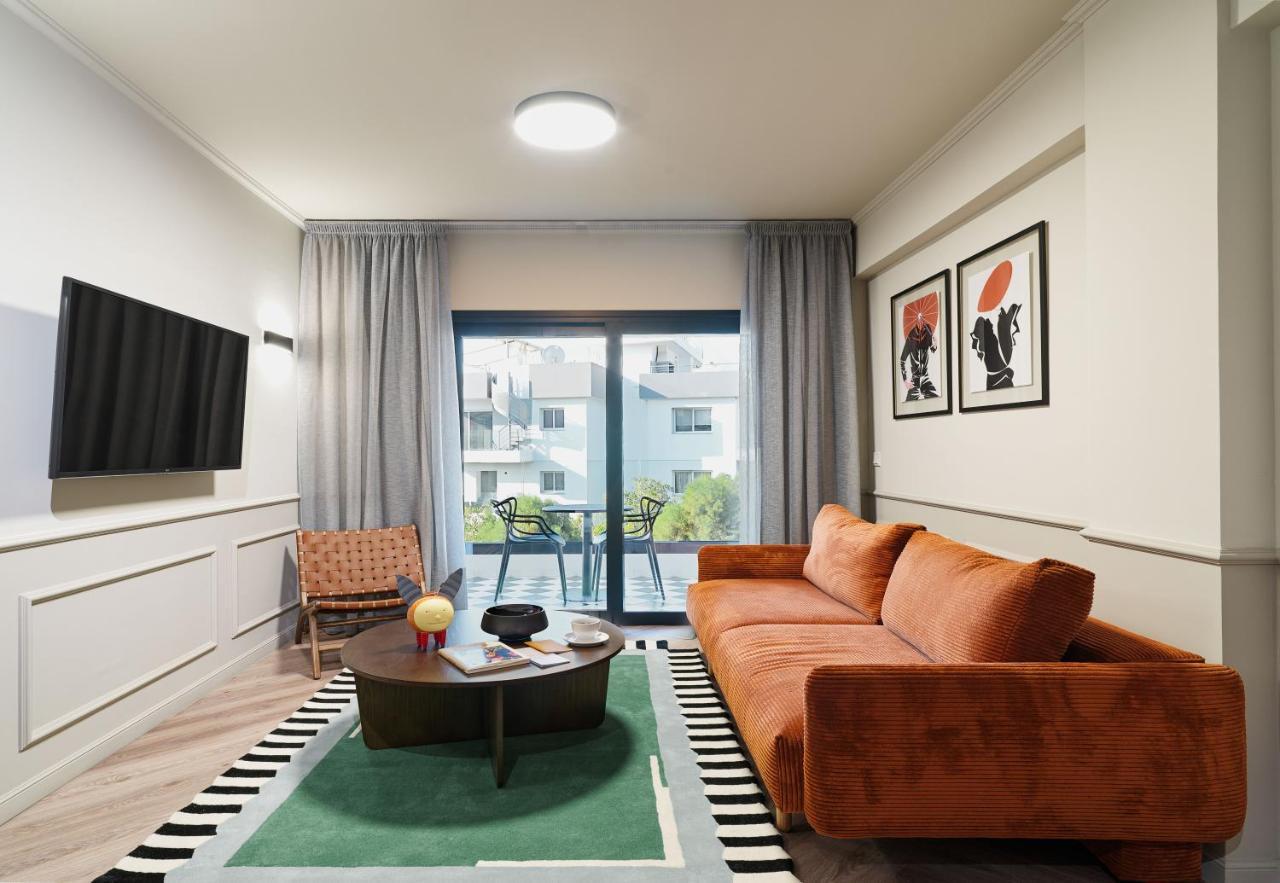 Liv The City Suites Adults Only ラルナカ エクステリア 写真